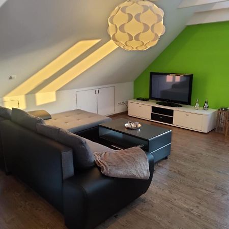 Ferienwohnung Neugebauer Bockhorn  Bagian luar foto
